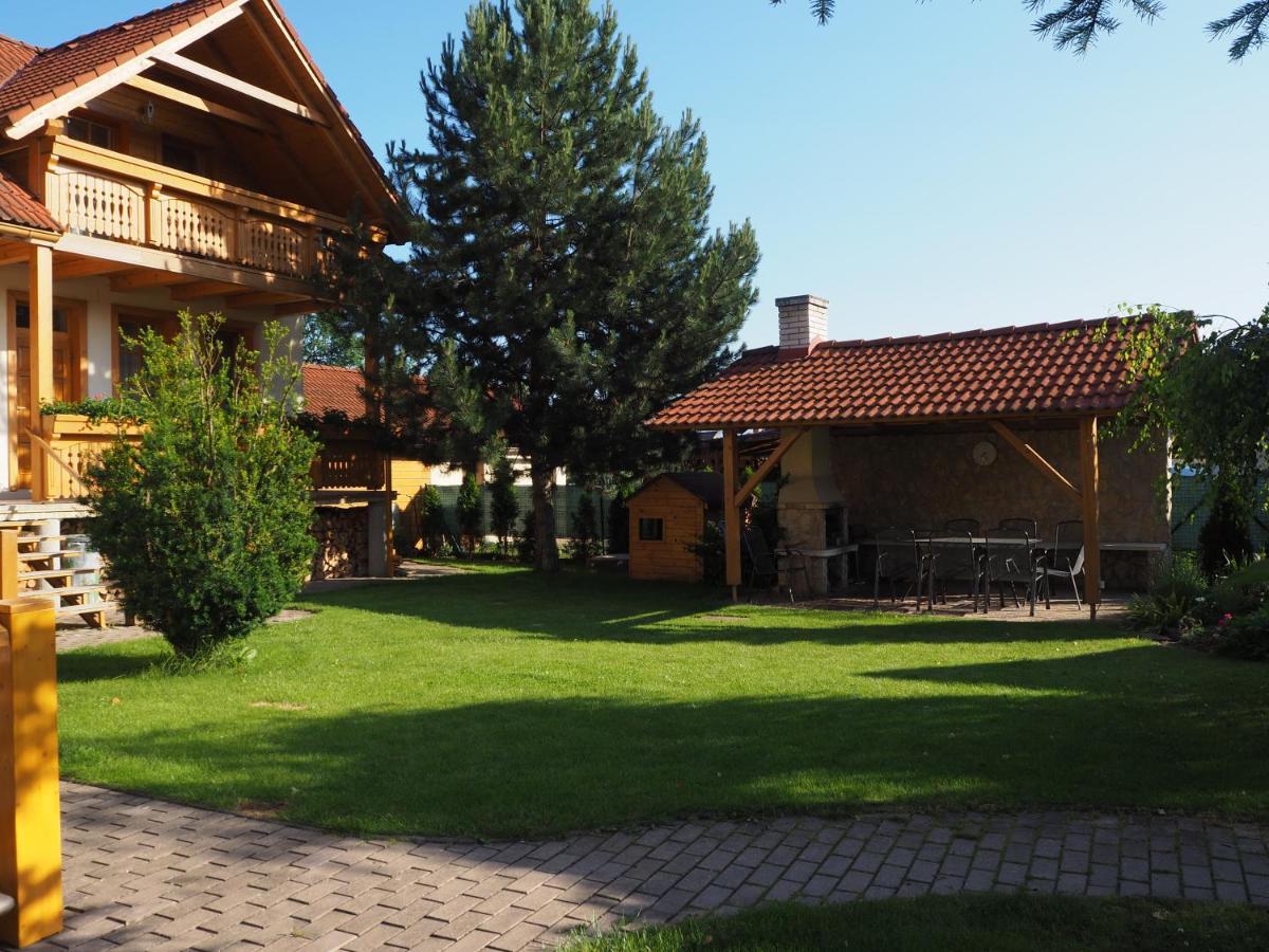 Отель Privat Alenka Липтовски-Микулаш Экстерьер фото